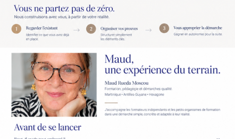 Maud Rueda Moscou, le menton posé sur sa main.